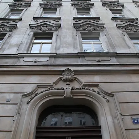 Apartment Charming Flats In Vinohrady | Praguestars