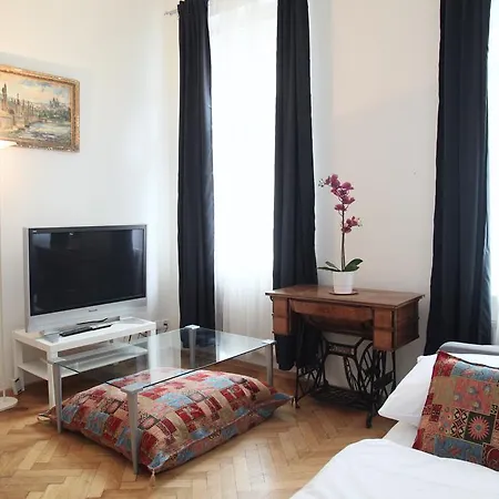 Apartment Charming Flats In Vinohrady | Praguestars