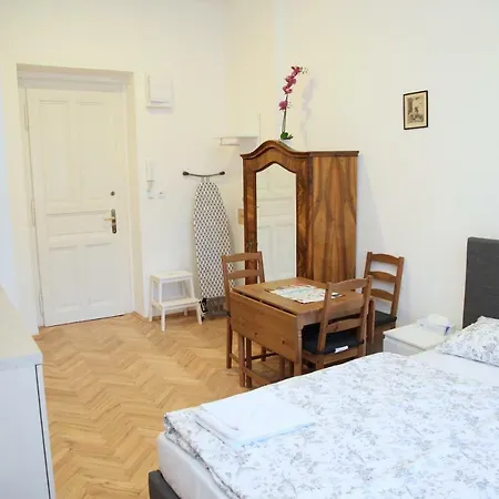 Charming Flats In Vinohrady | Praguestars Apartment